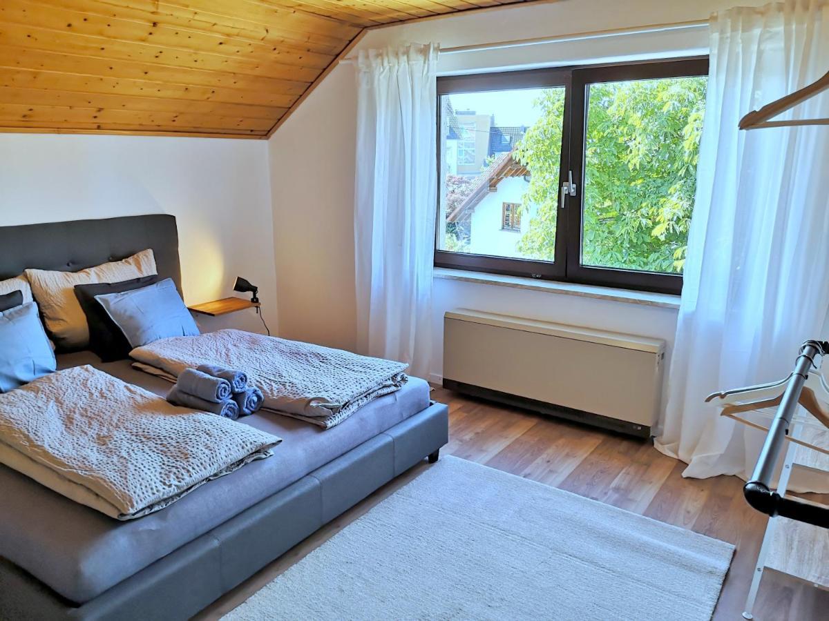 Family-Apartment Mit Balkon, Kueche, Parkplatz & Waschmaschine Offenburg Bagian luar foto
