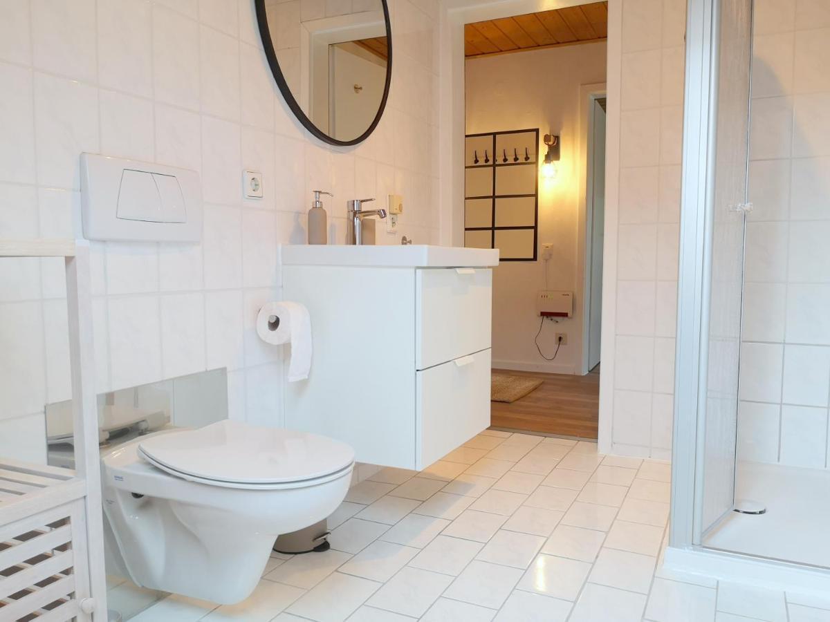 Family-Apartment Mit Balkon, Kueche, Parkplatz & Waschmaschine Offenburg Bagian luar foto